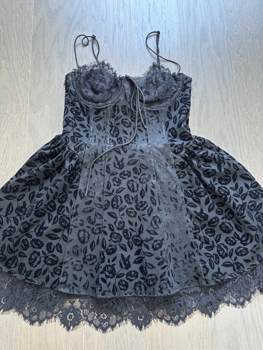 For Love and Lemons Shae Black Velvet Lace Mini Dress Bodice - Size XXS - Picture 4 of 10